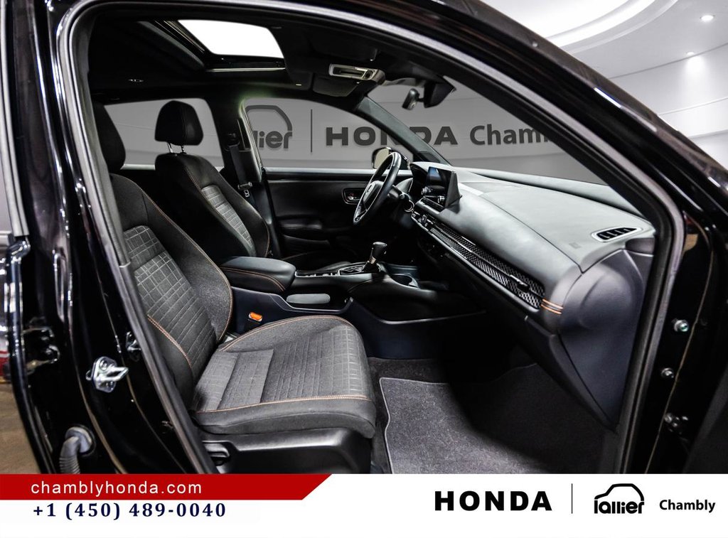2023 Honda HR-V Sport AWD SUNROOF I MAGS I STARTER I HEATED SEATS & STEERING WHEEL I ACTIVE SECURITY in Montréal, Quebec - 17 - w1024h768px