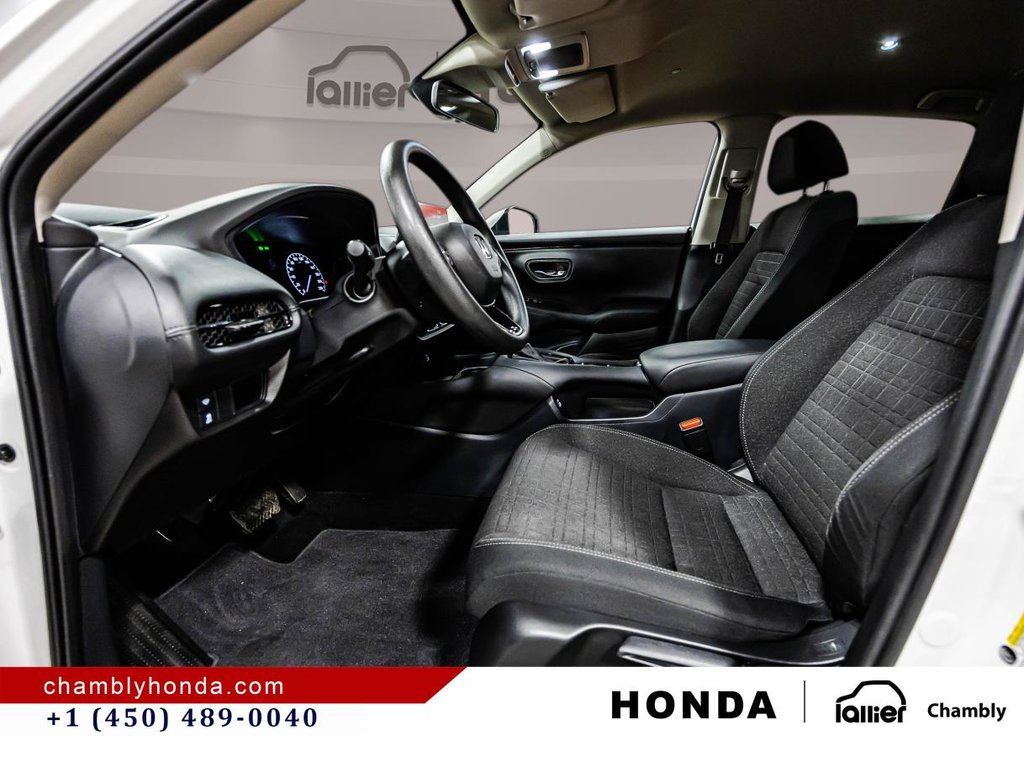 Honda HR-V LX AWD I MAGS I STARTER I HEATED SEATS I CARPLAY I ACTIVE SECURITY 2023 à Montréal, Québec - 18 - w1024h768px