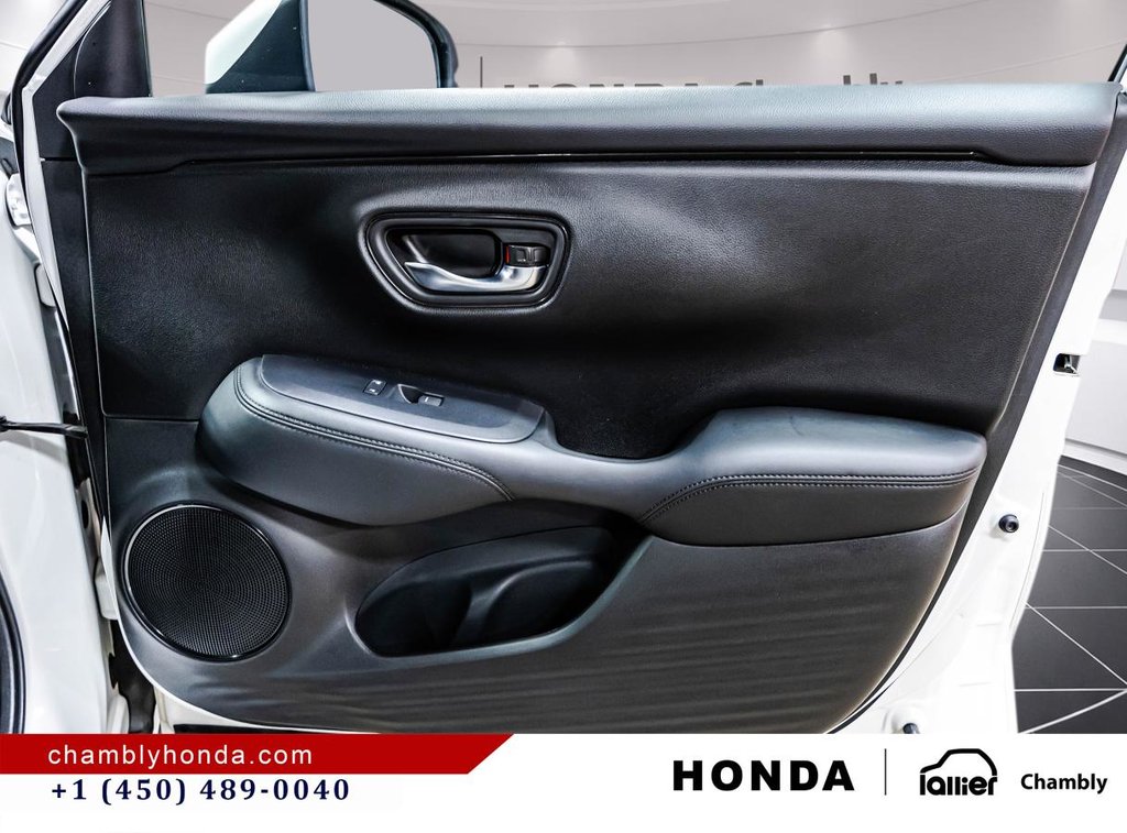 Honda HR-V LX AWD I MAGS I STARTER I HEATED SEATS I CARPLAY I ACTIVE SECURITY 2023 à Montréal, Québec - 16 - w1024h768px