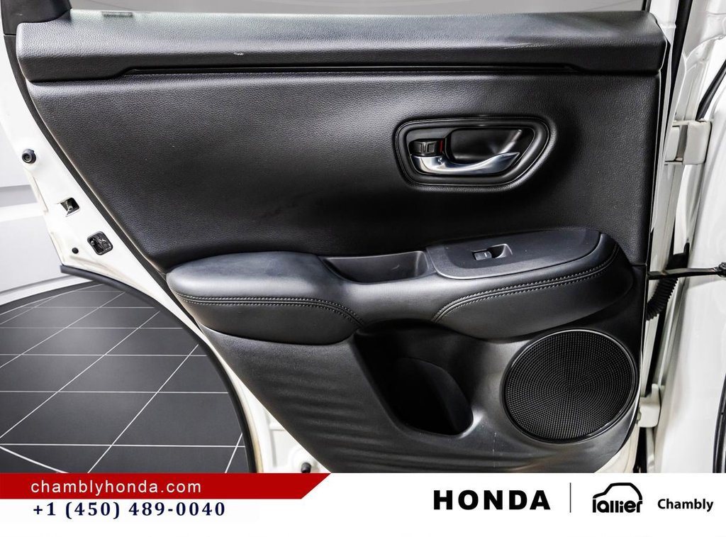 Honda HR-V LX AWD I MAGS I STARTER I HEATED SEATS I CARPLAY I ACTIVE SECURITY 2023 à Montréal, Québec - 12 - w1024h768px