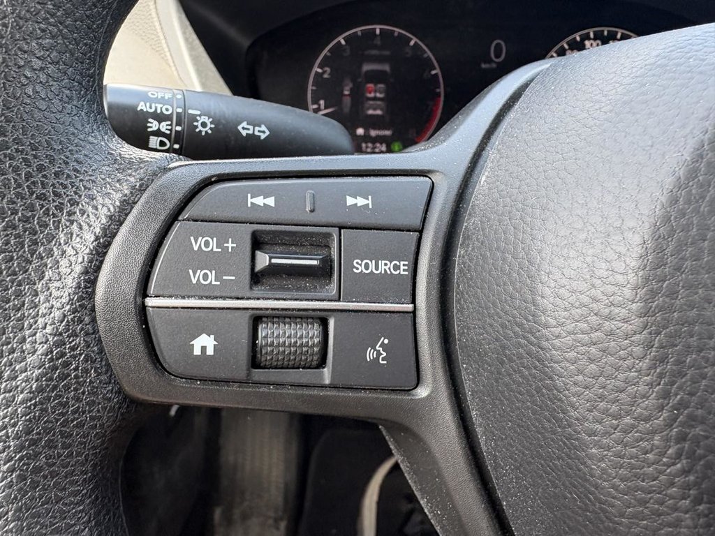 Honda HR-V LX AWD 22,000 KM!!! I MAGS I CARPLAY I HEATED SEATS I STARTER I ACTIVE SECURITY 2023 à Montréal, Québec - 9 - w1024h768px