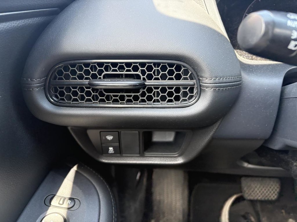 Honda HR-V LX AWD 22,000 KM!!! I MAGS I CARPLAY I HEATED SEATS I STARTER I ACTIVE SECURITY 2023 à Montréal, Québec - 10 - w1024h768px
