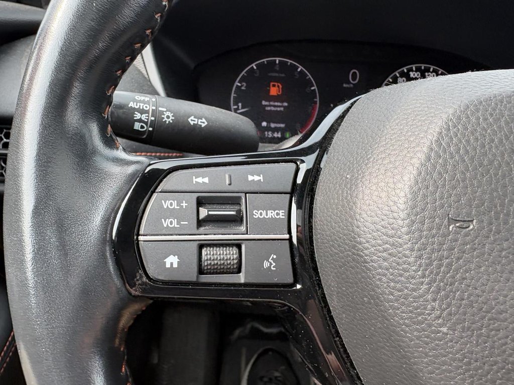 2023 Honda HR-V Sport AWD SUNROOF I MAGS I CARPLAY I HEATED SEATS AND STEERING WHEEL I ACTIVE SECURITY in Montréal, Quebec - 12 - w1024h768px