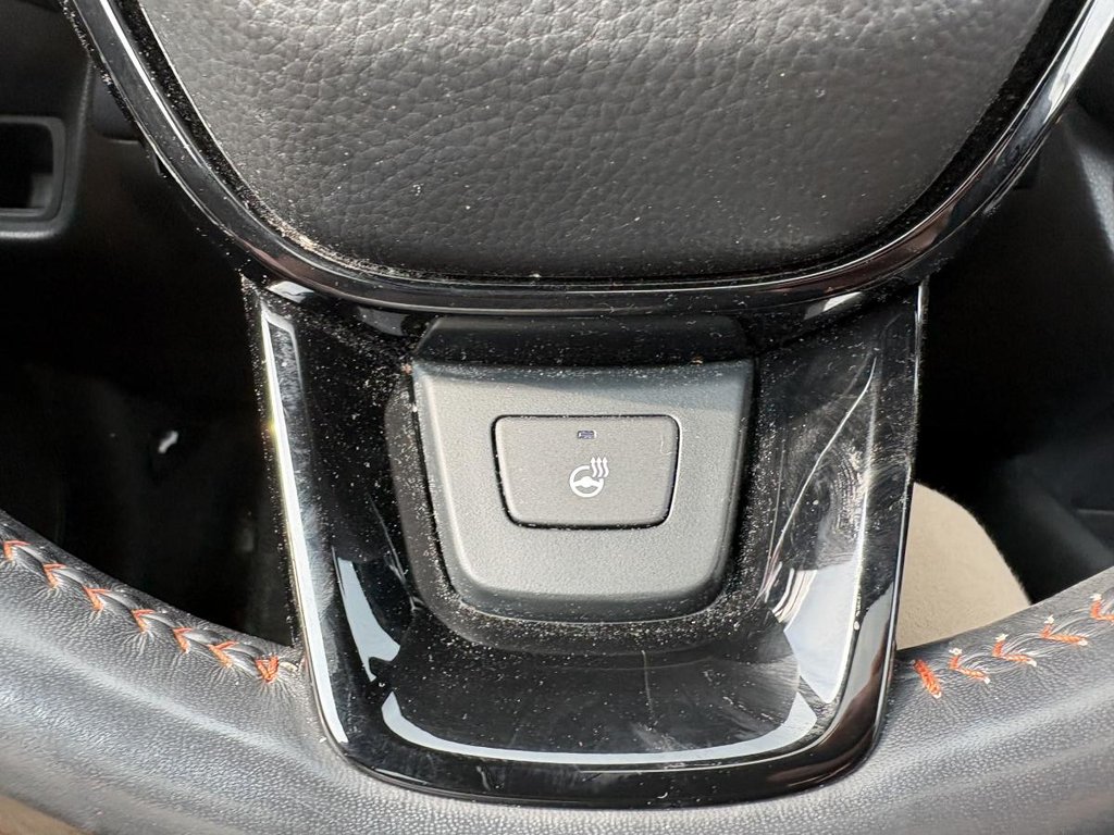 2023 Honda HR-V Sport AWD SUNROOF I MAGS I CARPLAY I HEATED SEATS AND STEERING WHEEL I ACTIVE SECURITY in Montréal, Quebec - 13 - w1024h768px
