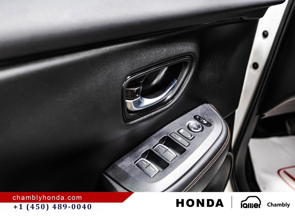 Honda HR-V Sport AWD HPD KIT I SUNROOF I MAGS I HEATED SEATS AND STEERING WHEEL I STARTER I CARPLAY 2023 à Montréal, Québec - 11 - w1024h768px