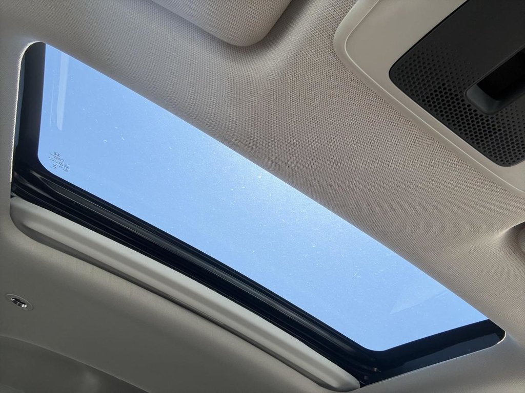 Honda HR-V EX-L Navi AWD I LEATHER I HEATED SEATS & SERING WHEEL I SUNROOF I STARTER I CARPLAY I 2024 à Montréal, Québec - 15 - w1024h768px