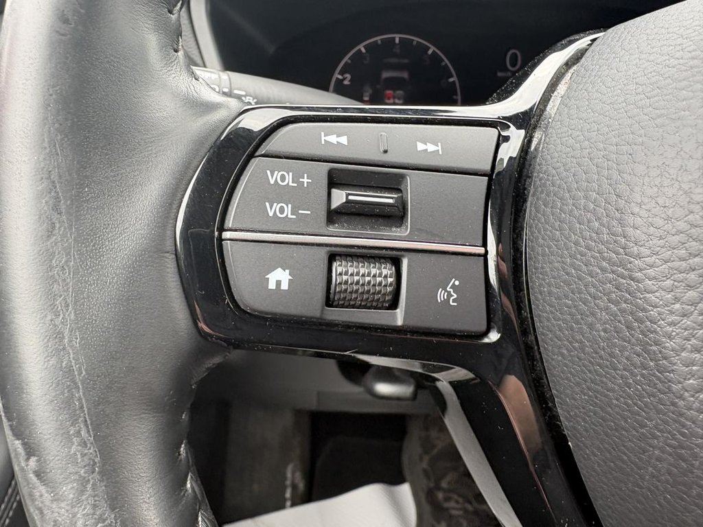 2024 Honda HR-V EX-L Navi AWD  LEATHER I HEATED SEATS & STEERING WHEEL I STARTER I CARPLAY I ACTIVE SECURITY in Montréal, Quebec - 11 - w1024h768px
