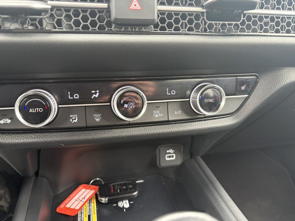 2024 Honda HR-V EX-L Navi AWD  LEATHER I HEATED SEATS & STEERING WHEEL I STARTER I CARPLAY I ACTIVE SECURITY in Montréal, Quebec - 13 - w1024h768px