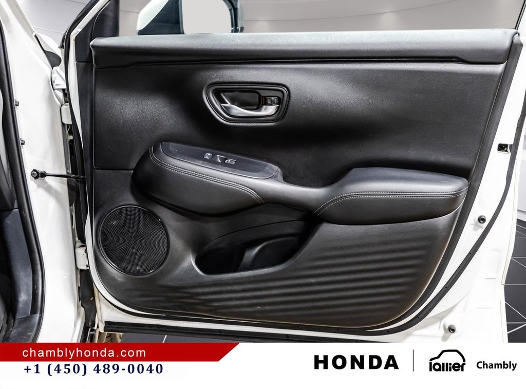 Honda HR-V EX-L Navi LEATHER I HEATED SEATS ANBD STEERING WHEEL I MAGS I SARTER I ACTIVE SECURITY I CARPLAY 2024 à Montréal, Québec - 16 - w1024h768px