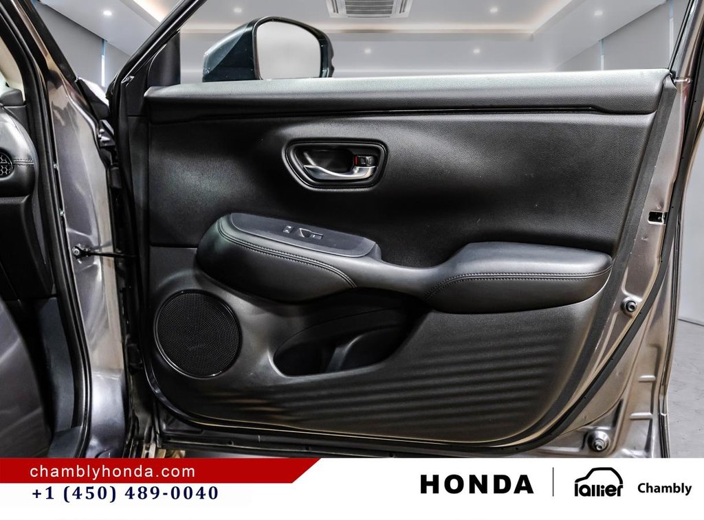 2024 Honda HR-V LX-B AWD I MAGS I HEATED SEATS I REMOTE STARTER I CAMERA I CARPLAY I ACTIVE SECURITY in Montréal, Quebec - 16 - w1024h768px