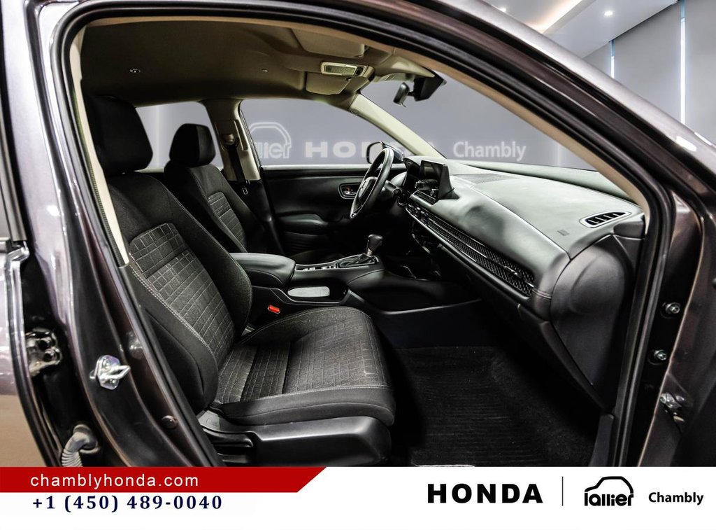 2024 Honda HR-V LX-B AWD I MAGS I HEATED SEATS I REMOTE STARTER I CAMERA I CARPLAY I ACTIVE SECURITY in Montréal, Quebec - 17 - w1024h768px