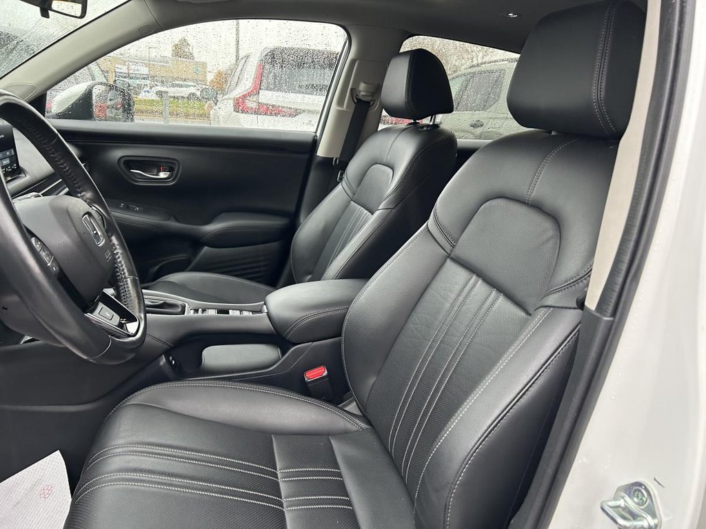 Honda HR-V EX-L Navi LEATHER I HEATED SEATS ANBD STEERING WHEEL I MAGS I SARTER I ACTIVE SECURITY I CARPLAY 2024 à Montréal, Québec - 7 - w1024h768px