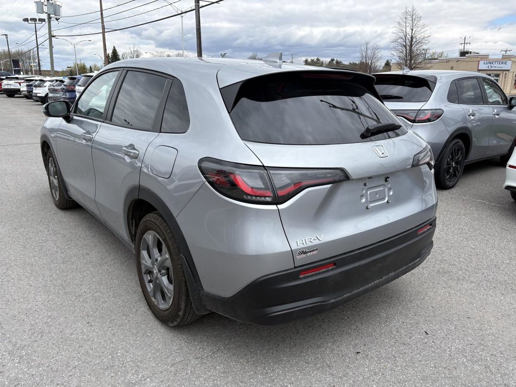 2025 Honda HR-V LX 2WD CVT IT'S A 2026!! 4200 KM!! FOR THE PRICE OF A 2025 in Montréal, Quebec - 4 - w1024h768px