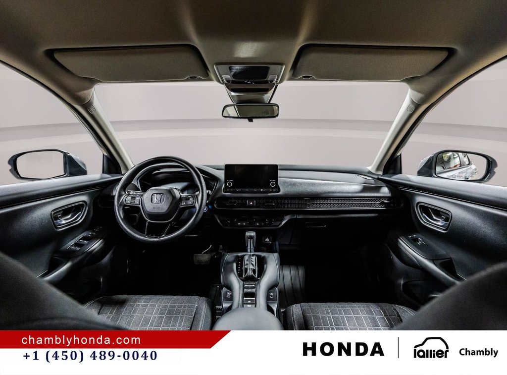 2025 Honda HR-V LX  14,000 KM I MINT I CARPLAY I HEATED SEATS I MAGS I STARTER I ACTIVE SECURITY in Montréal, Quebec - 14 - w1024h768px