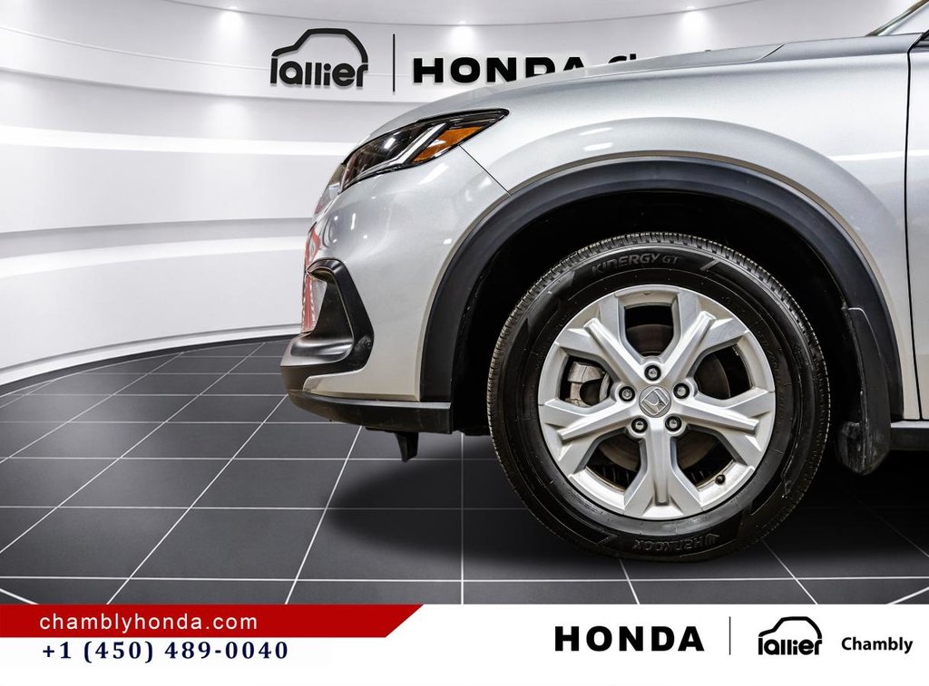 2025 Honda HR-V LX  14,000 KM I MINT I CARPLAY I HEATED SEATS I MAGS I STARTER I ACTIVE SECURITY in Montréal, Quebec - 10 - w1024h768px