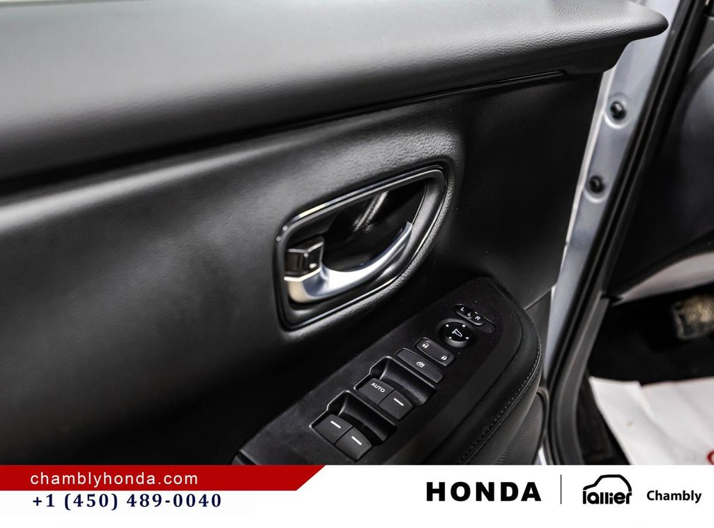 Honda HR-V LX 4,000 KM!!! I CARPLAY I MAGS I HEATED SEATS I STARTER I CAMERA I ACTIVE SECURITY 2026 à Montréal, Québec - 11 - w1024h768px