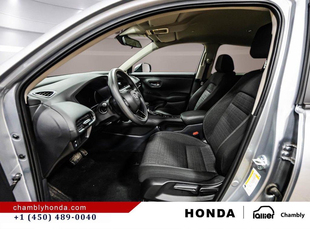 Honda HR-V LX 4,000 KM!!! I CARPLAY I MAGS I HEATED SEATS I STARTER I CAMERA I ACTIVE SECURITY 2026 à Montréal, Québec - 18 - w1024h768px