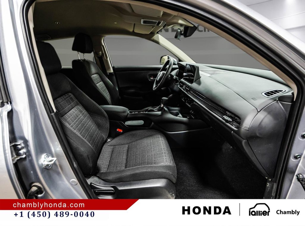 Honda HR-V LX 4,000 KM!!! I CARPLAY I MAGS I HEATED SEATS I STARTER I CAMERA I ACTIVE SECURITY 2026 à Montréal, Québec - 17 - w1024h768px