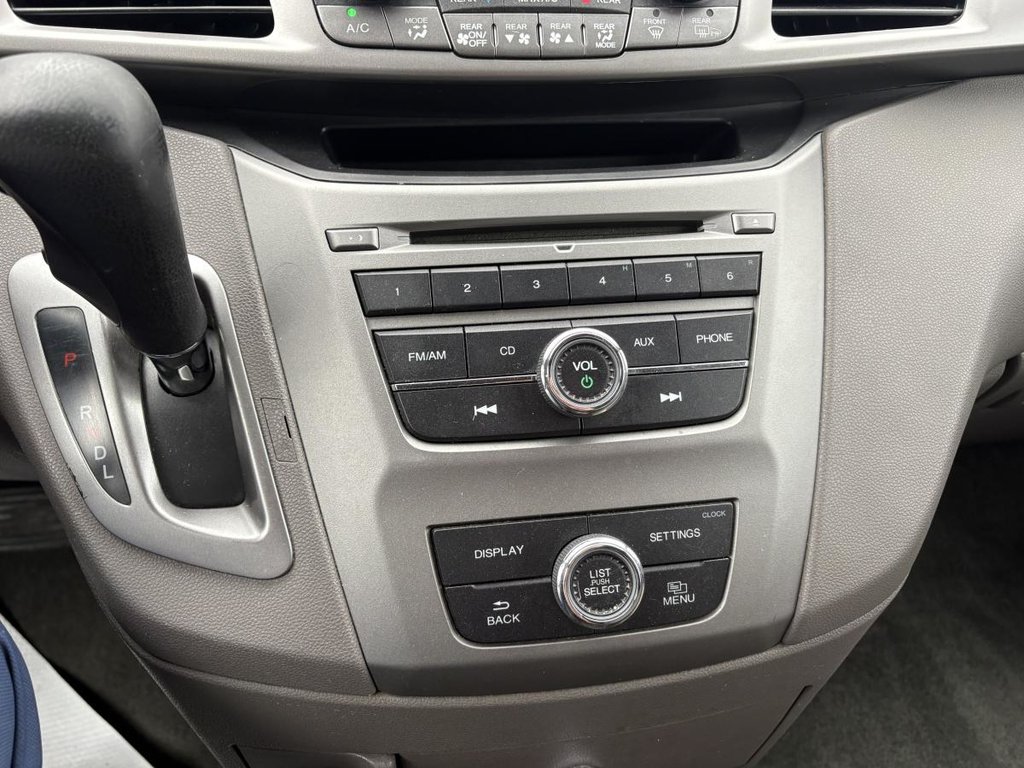 Honda Odyssey LX 7 PLACES 138,000 VERY GOOD CONDITION I MAGS I CAMERA 2016 à Montréal, Québec - 10 - w1024h768px