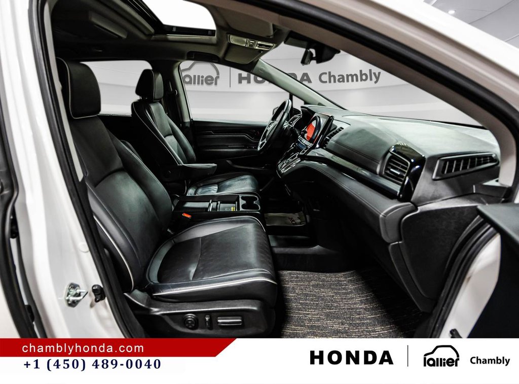 2023 Honda Odyssey Touring 34,000 KM I 8 SEATERS I HEATED LEATHER SEATS I DVD I MAGS I ACTIVE SECURITY in Montréal, Quebec - 18 - w1024h768px