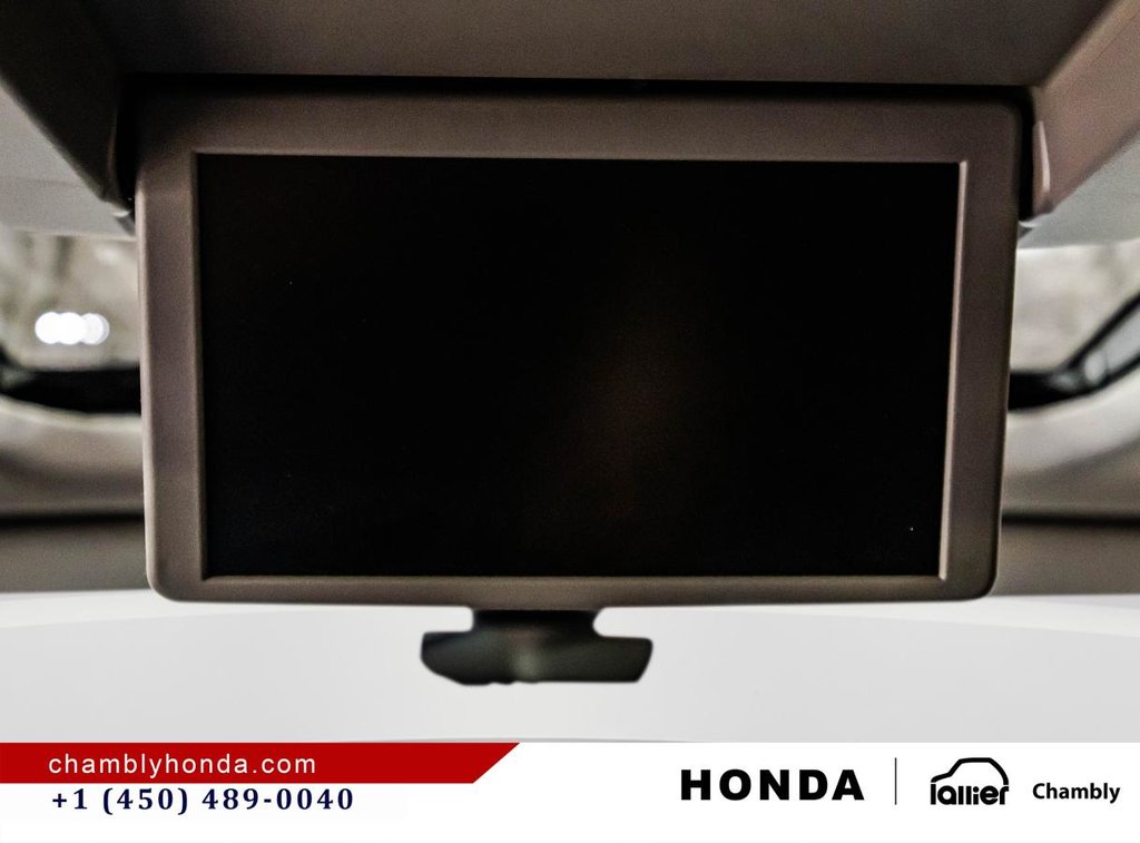 2024 Honda Odyssey Touring Auto in Montréal, Quebec - 14 - w1024h768px