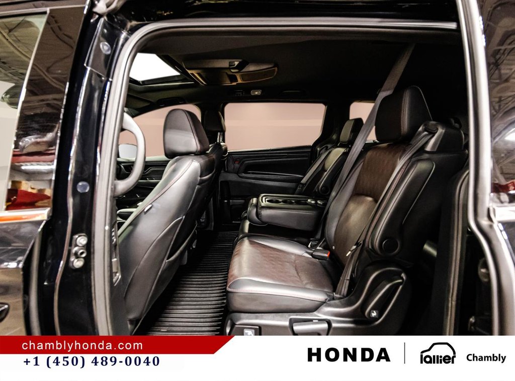 2024 Honda Odyssey Black Edition in Montréal, Quebec - 13 - w1024h768px