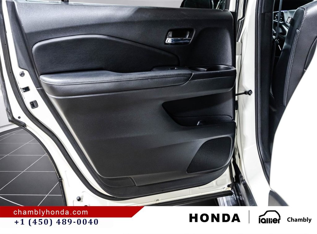 Honda Passport Touring AWD LEATHER I MAGS I SUNROOF I CARPLAY HEATED SEATS I STARTER I ACTIVE SECURITY 2019 à Montréal, Québec - 13 - w1024h768px