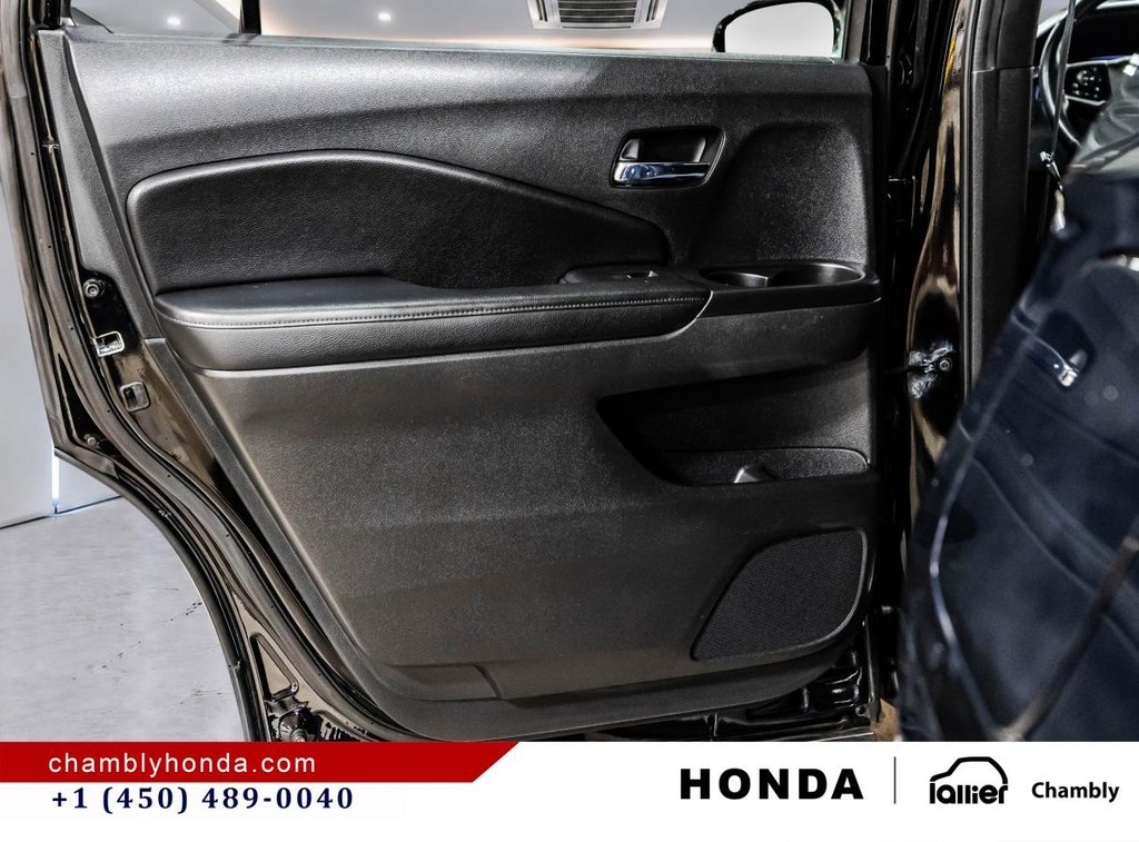 2021 Honda Passport Touring AWD l LEATHER I SUNROOF I CARPLAY I MAHS I HEATED SEATS I STARTER I ACTIVE SECURITY in Montréal, Quebec - 13 - w1024h768px