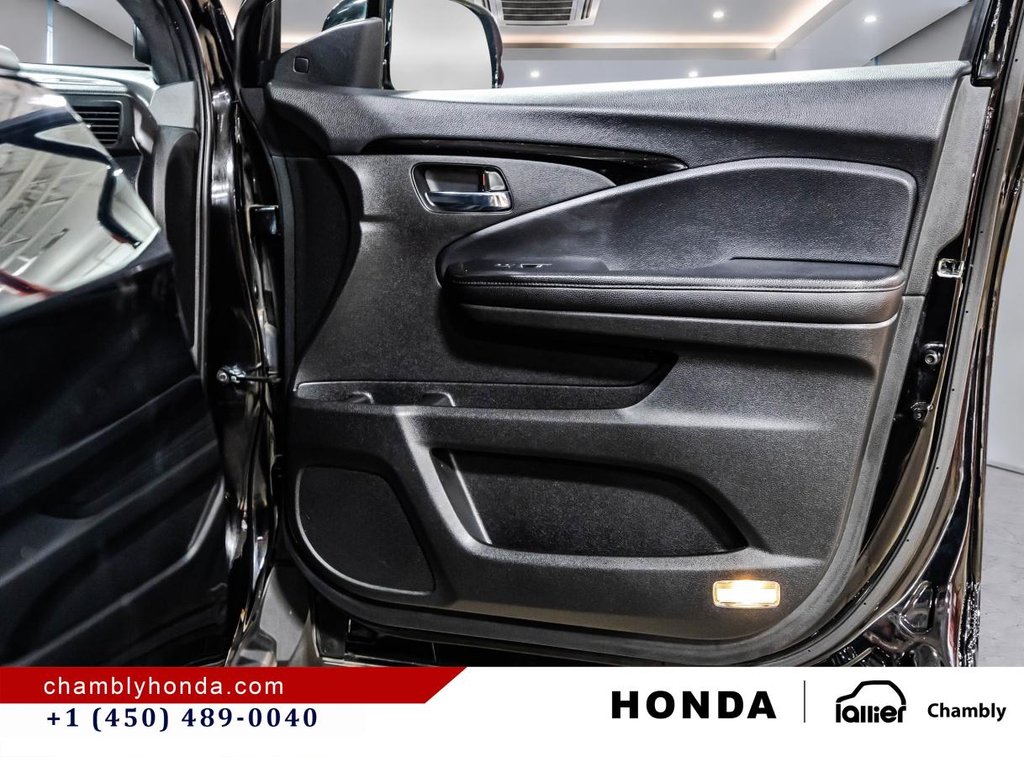 2021 Honda Passport Touring AWD l LEATHER I SUNROOF I CARPLAY I MAHS I HEATED SEATS I STARTER I ACTIVE SECURITY in Montréal, Quebec - 18 - w1024h768px