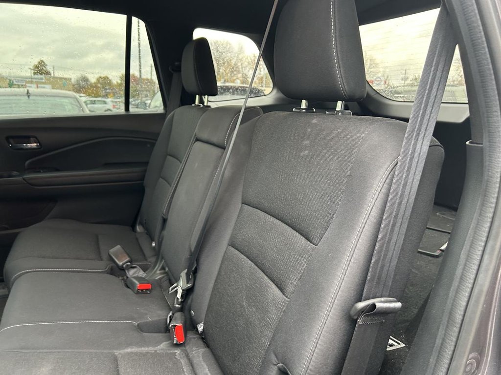 2021 Honda Passport Sport AWD I SUNROOF I HEATED SEATS I MAGS I CARPLAY I STARTER I CAMERA I ACTIVE SECURITY in Montréal, Quebec - 8 - w1024h768px