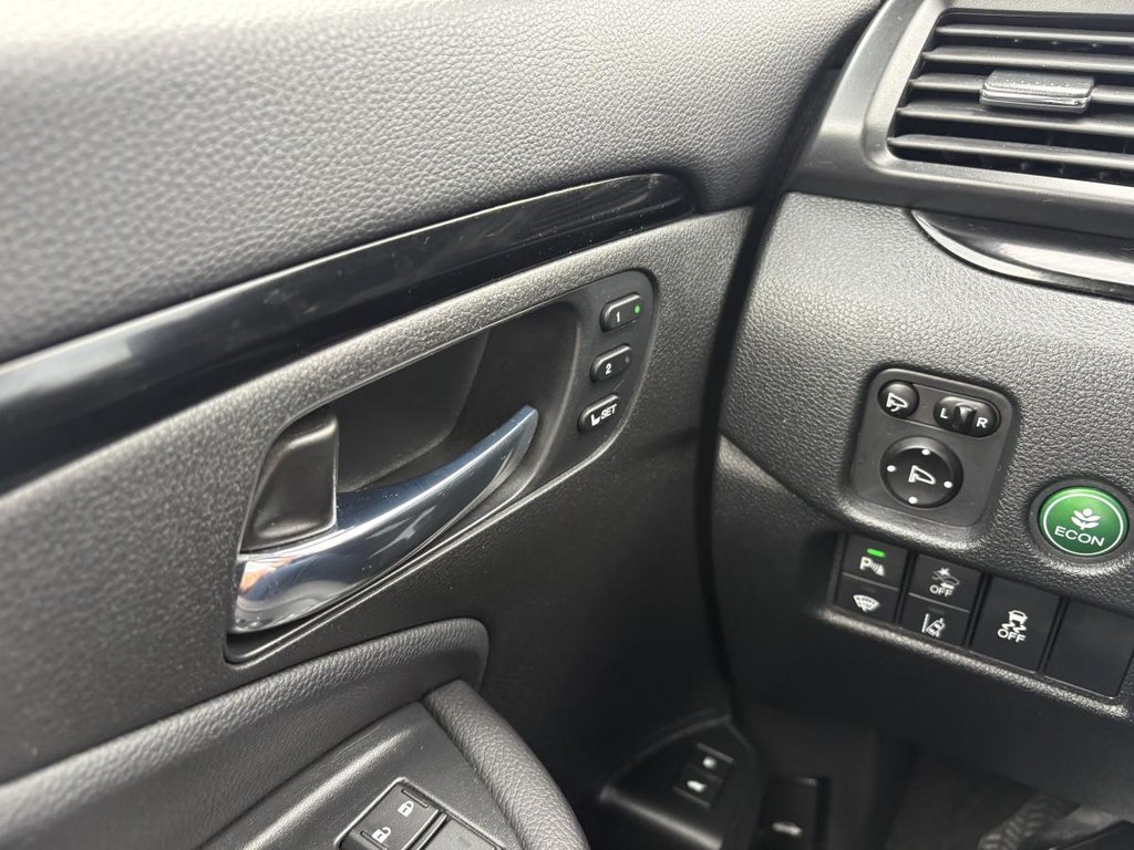 2021 Honda Pilot Black Edition AWD I LEATHER I SUNROOF I MAGS I HEATED & VENTILATED SEATS I CARPLAY STARTER in Montréal, Quebec - 13 - w1024h768px