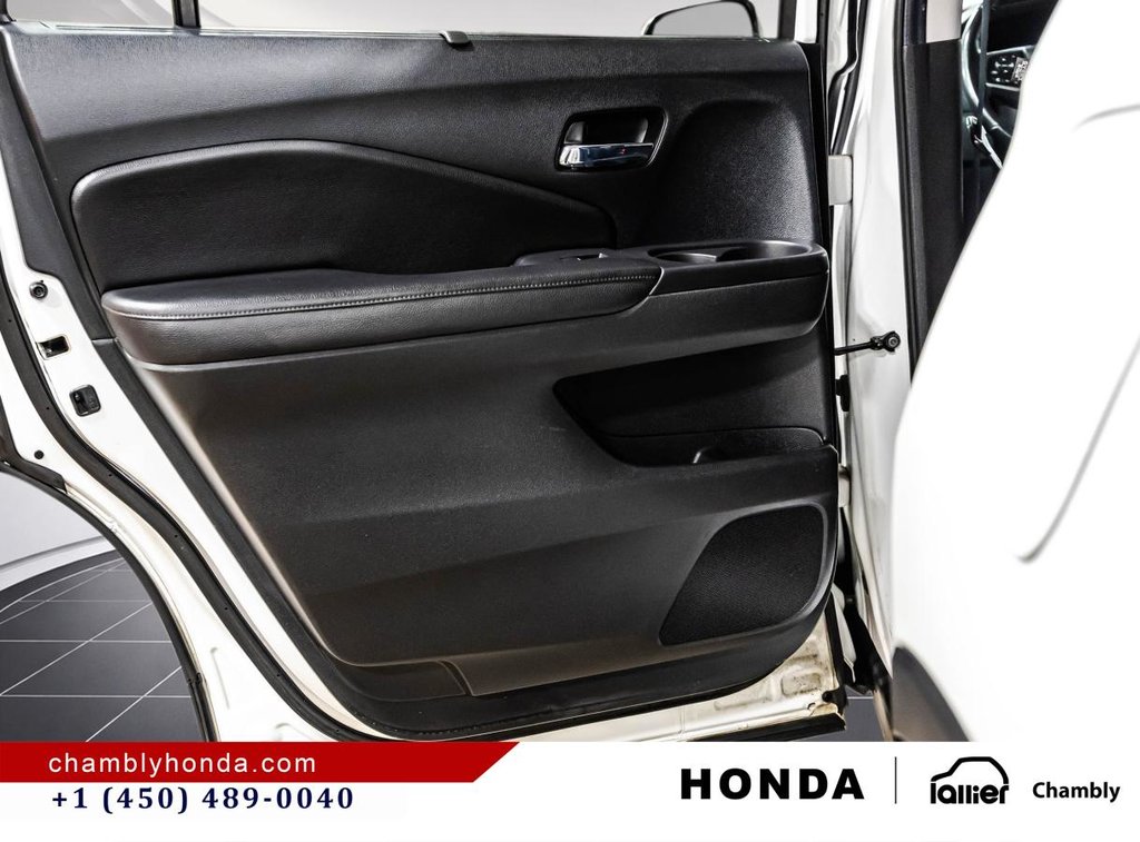 2022 Honda Pilot EX-L Navi AWD in Montréal, Quebec - 12 - w1024h768px