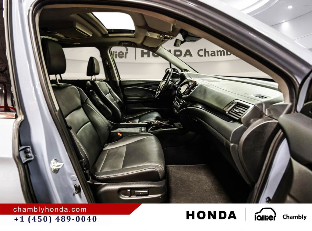 2022 Honda Pilot Touring 7-Passenger AWD I MAGS I LEATHER I STARTER I  HEATED SEATS & STEERING WHEEL I SUNROOF I in Montréal, Quebec - 20 - w1024h768px
