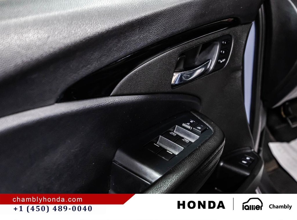 2022 Honda Pilot Touring 7-Passenger AWD I MAGS I LEATHER I STARTER I  HEATED SEATS & STEERING WHEEL I SUNROOF I in Montréal, Quebec - 12 - w1024h768px