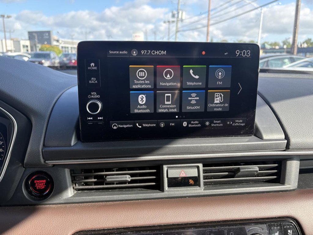 2023 Honda Pilot Touring AWD 8 SEATERS I LEATHER I HEATED AND COOLING SEATS I MAGS I PANORAMIC SUNROOF I CARPLAY in Montréal, Quebec - 11 - w1024h768px