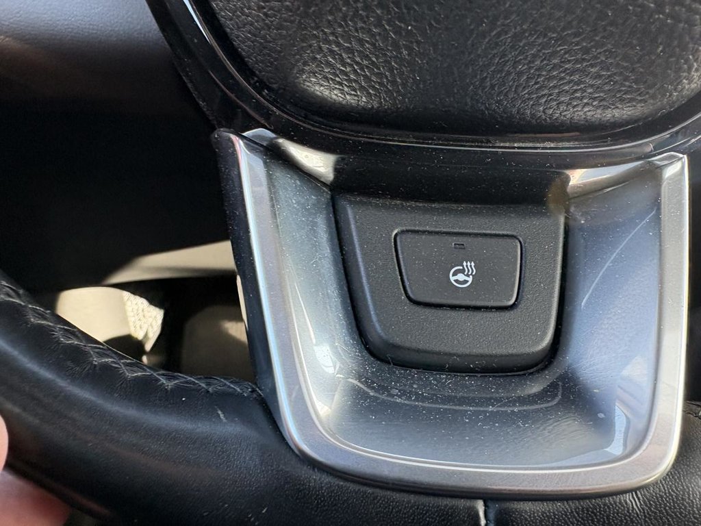 2023 Honda Pilot Touring AWD 8 SEATERS I LEATHER I HEATED AND COOLING SEATS I MAGS I PANORAMIC SUNROOF I CARPLAY in Montréal, Quebec - 17 - w1024h768px