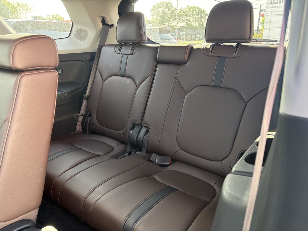 2023 Honda Pilot Touring AWD 8 SEATERS I LEATHER I HEATED AND COOLING SEATS I MAGS I PANORAMIC SUNROOF I CARPLAY in Montréal, Quebec - 9 - w1024h768px
