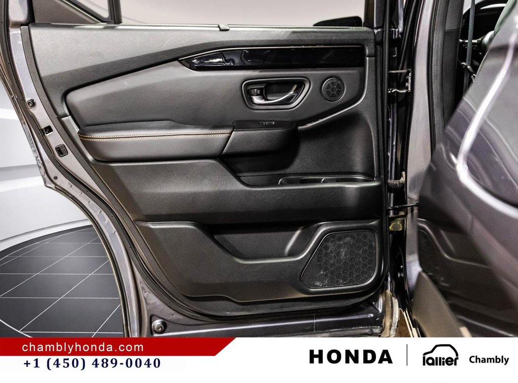 2023 Honda Pilot TrailSport AWD 2024 FOR THE PRICE OF A 2023 7 SETAER I SUNROOF I MAGS I STARTER in Montréal, Quebec - 12 - w1024h768px