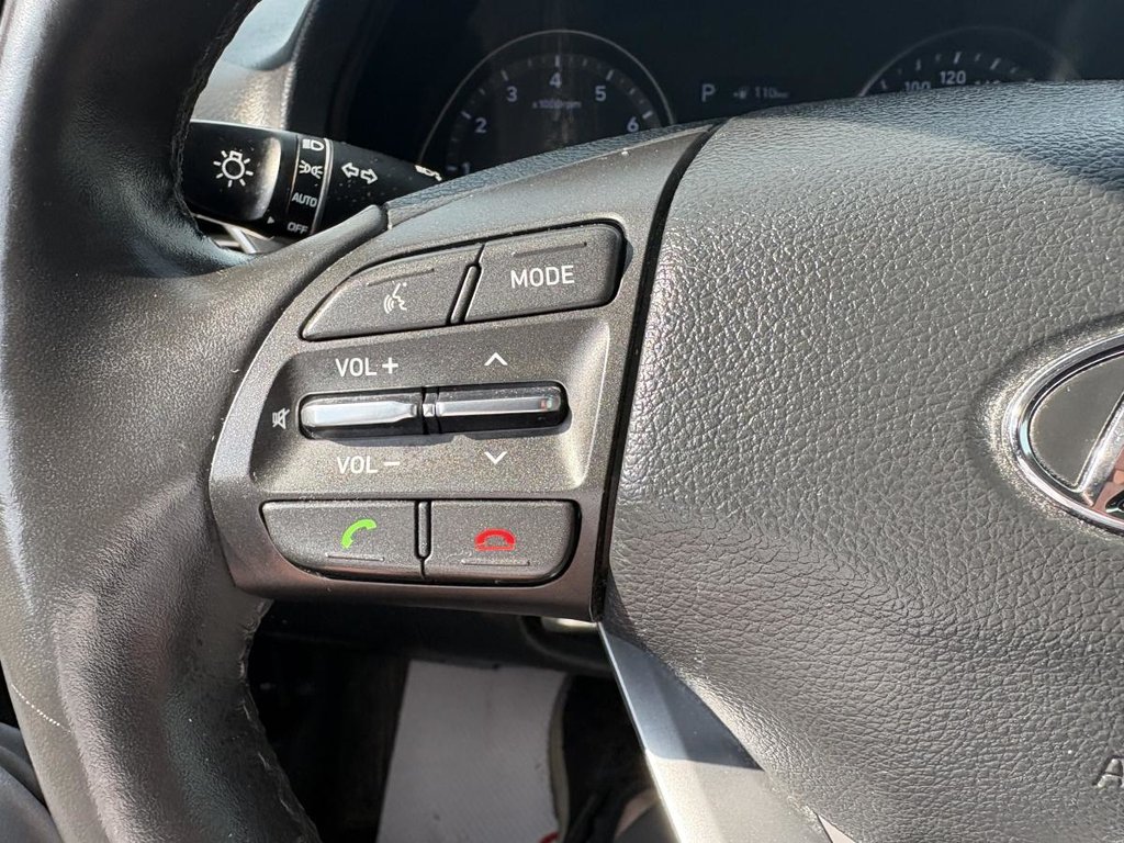 2018 Hyundai Elantra GT GLS 5 doors I CARPLAY I PANORAMIC SUNROOF I HEATED SEATS & STEERING WHEEL I ACTIVE SECURITY in Montréal, Quebec - 11 - w1024h768px