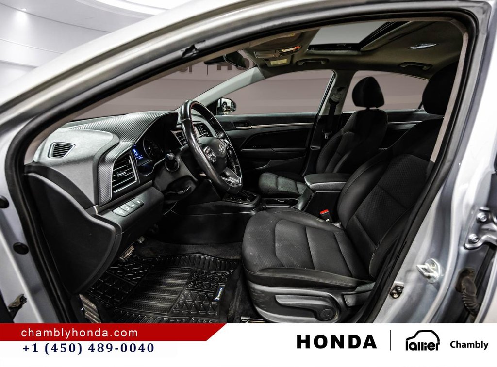 2020 Hyundai Elantra Preferred w/Sun & Safety Package in Montréal, Quebec - 20 - w1024h768px
