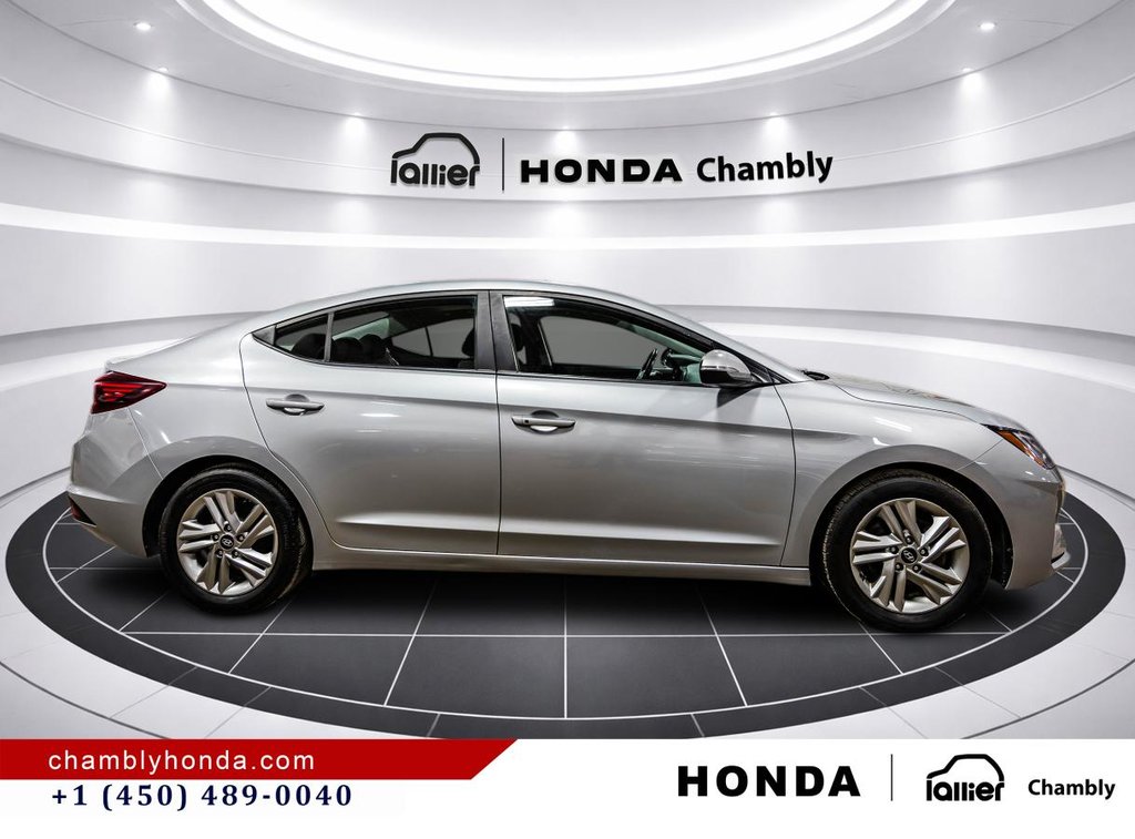 2020 Hyundai Elantra Preferred w/Sun & Safety Package in Montréal, Quebec - 8 - w1024h768px