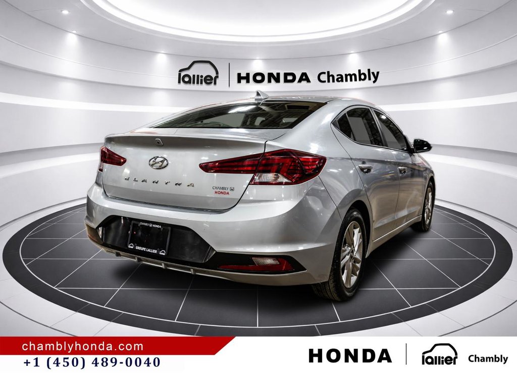 2020 Hyundai Elantra Preferred w/Sun & Safety Package in Montréal, Quebec - 7 - w1024h768px