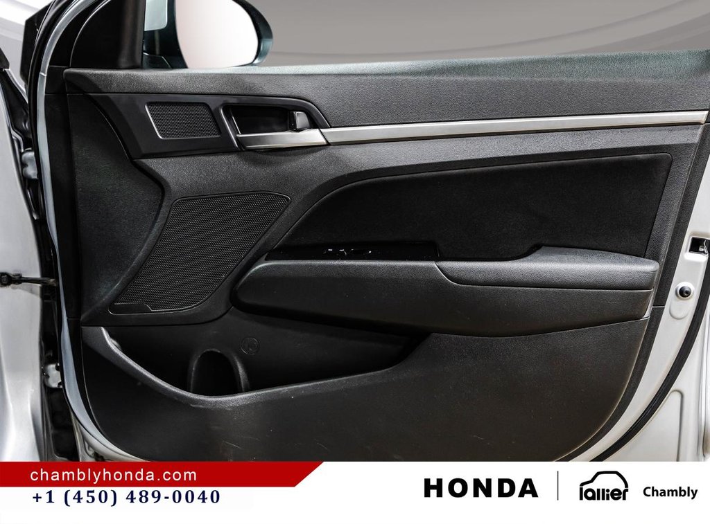 2020 Hyundai Elantra Preferred w/Sun & Safety Package in Montréal, Quebec - 17 - w1024h768px
