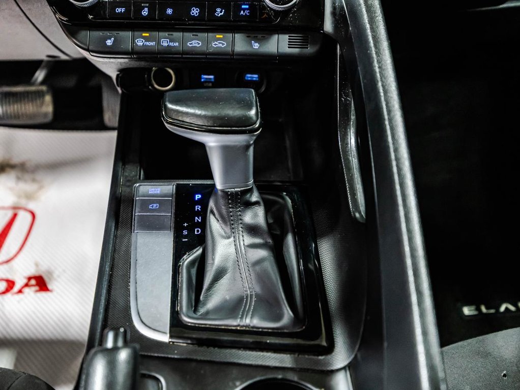 Hyundai Elantra Preferred IVT w/Tech Pkg I NEW BRAKES ON 4 WHEELS I CARPLAY I MAGS I HEATED SEATS I CAMERA 2023 à Montréal, Québec - 26 - w1024h768px