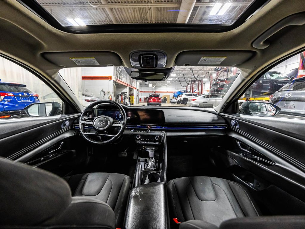 Hyundai Elantra Preferred IVT w/Tech Pkg I NEW BRAKES ON 4 WHEELS I CARPLAY I MAGS I HEATED SEATS I CAMERA 2023 à Montréal, Québec - 15 - w1024h768px
