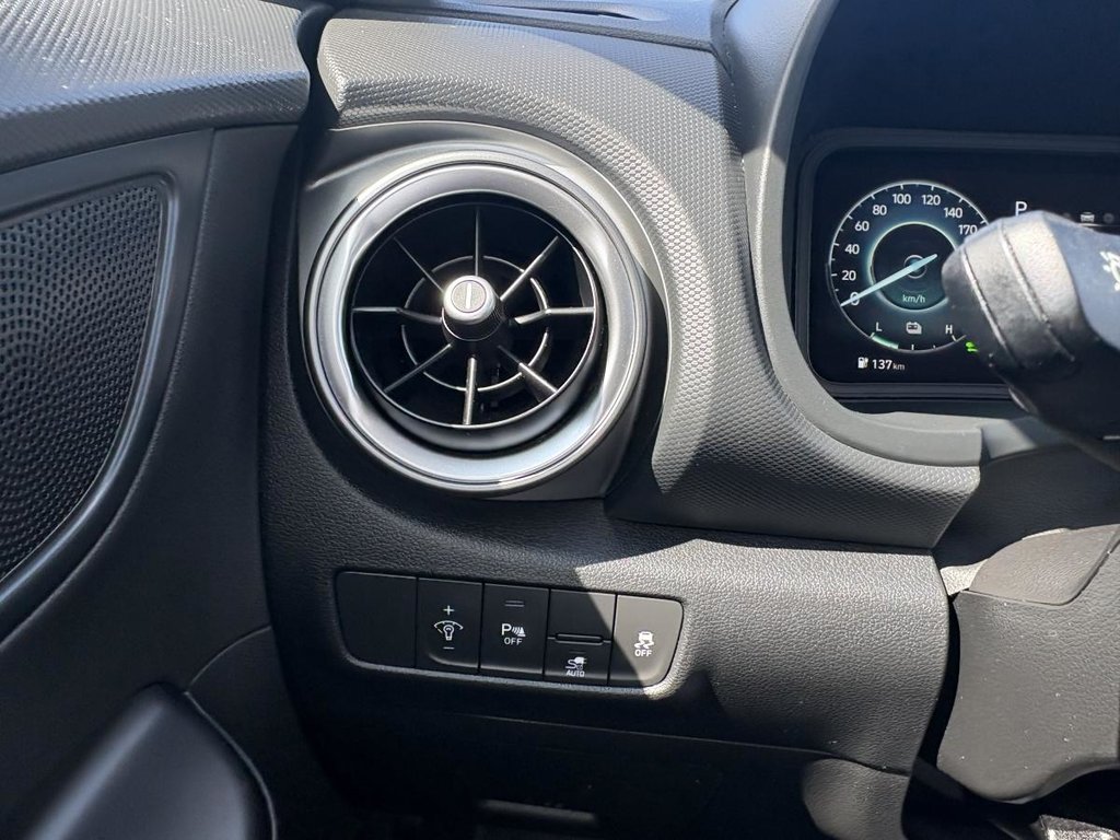 Hyundai Kona Electric Preferred FWD w/Two-Tone Roof CARPLAY I STARTER I MAGS I HEATED SEATS AND STEERING WHEEL 2022 à Montréal, Québec - 13 - w1024h768px