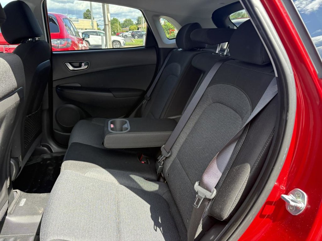 Hyundai Kona Electric Preferred FWD w/Two-Tone Roof CARPLAY I STARTER I MAGS I HEATED SEATS AND STEERING WHEEL 2022 à Montréal, Québec - 8 - w1024h768px