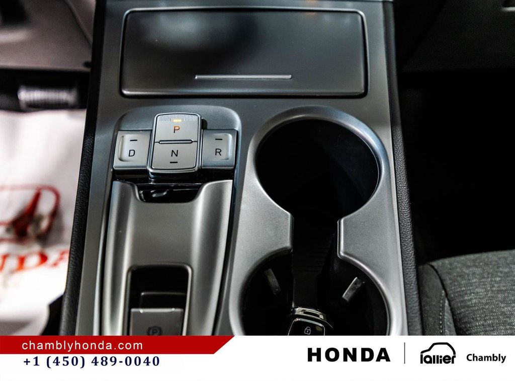 Hyundai Kona Electric Preferred FWD w/Two-Tone Roof MAGS I HEATED SEATS  & STEERING WHEEL I CARPLAY I STARTER I 2023 à Montréal, Québec - 25 - w1024h768px