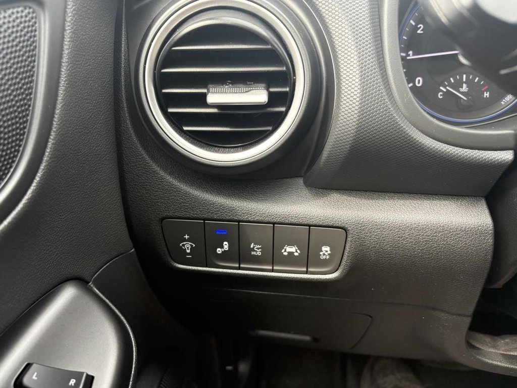 2019 Hyundai Kona 1.6T Ultimate AWD SUNROOF I LEATHER I MAGS I CARPLAY I ACTIVE SECURITY in Montréal, Quebec - 13 - w1024h768px