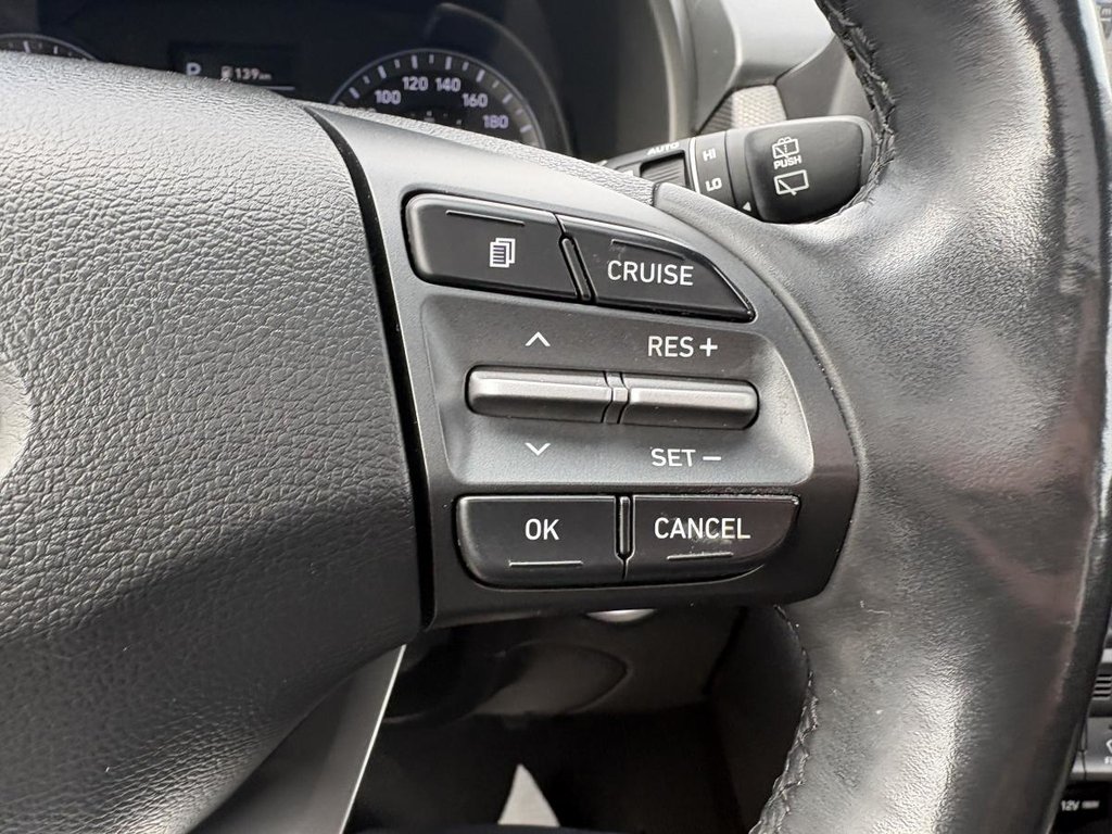2019 Hyundai Kona 1.6T Ultimate AWD SUNROOF I LEATHER I MAGS I CARPLAY I ACTIVE SECURITY in Montréal, Quebec - 11 - w1024h768px